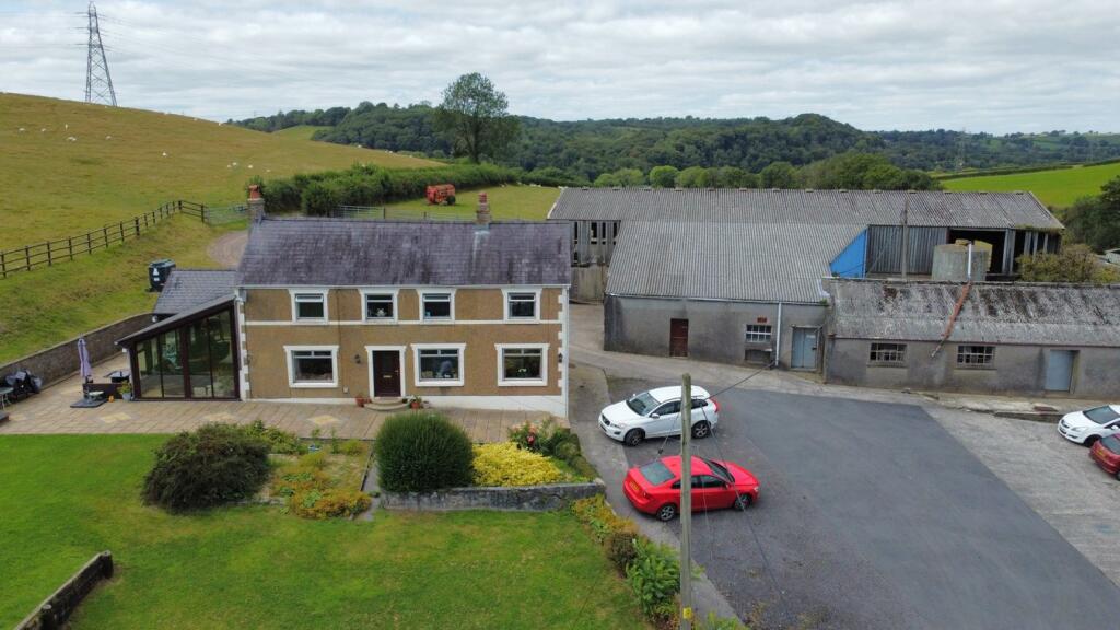 Main image of property: Croesyceiliog , Carmarthen, SA32