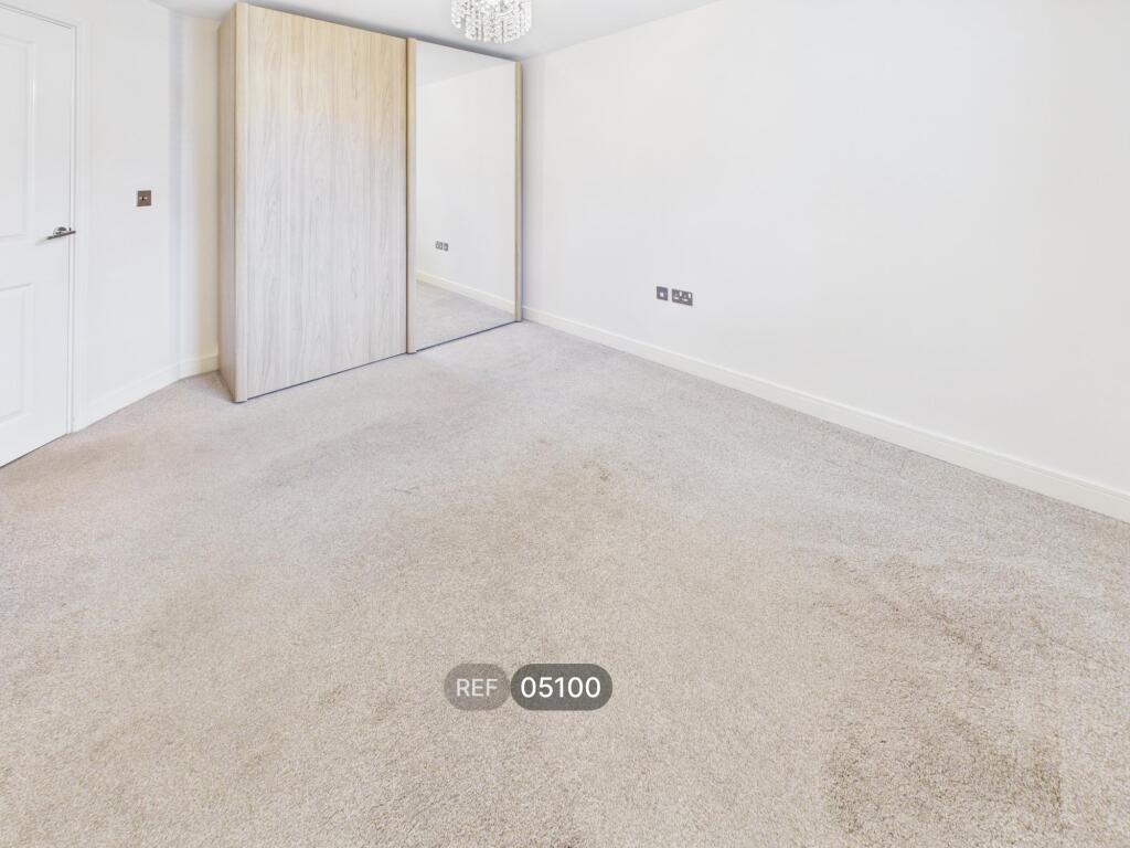 Apartment in Leeds - More