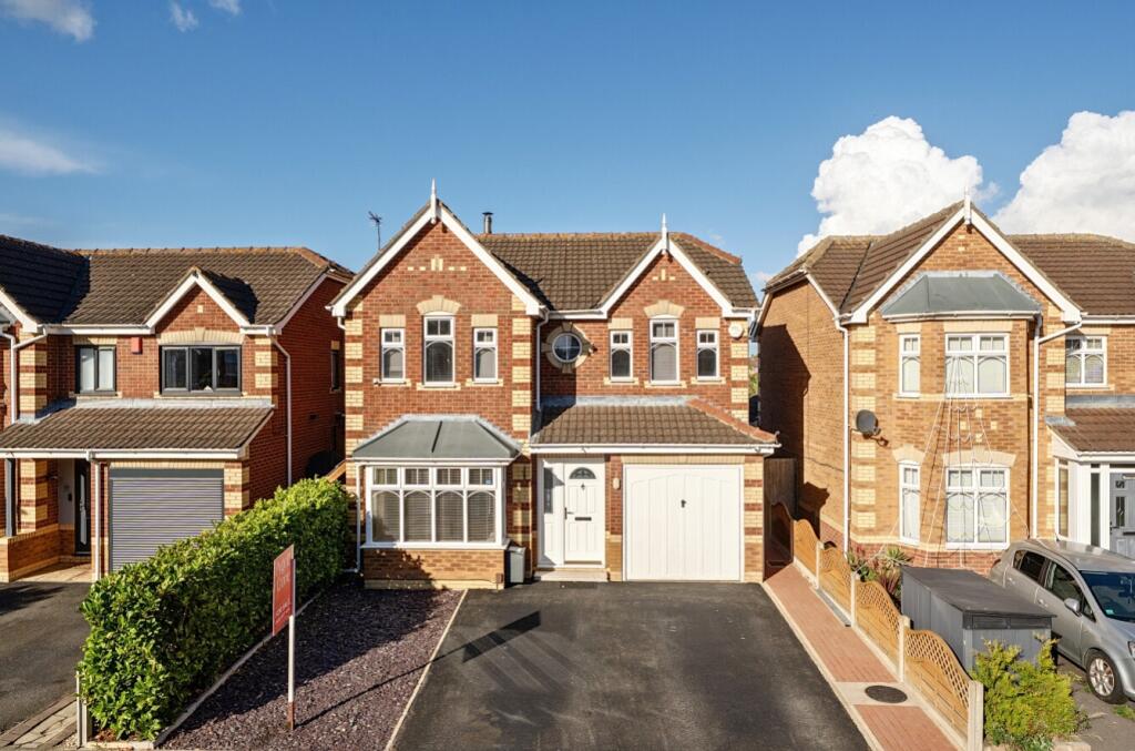 4-bed detached on Odin Court, Scartho Top, Grimsby, Lincolnshire, DN33, £265,000