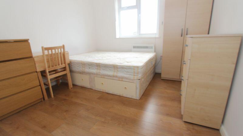 Main image of property: High Road, Finchley N12
