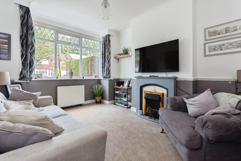 House in Solihull, Ulverley Green - More