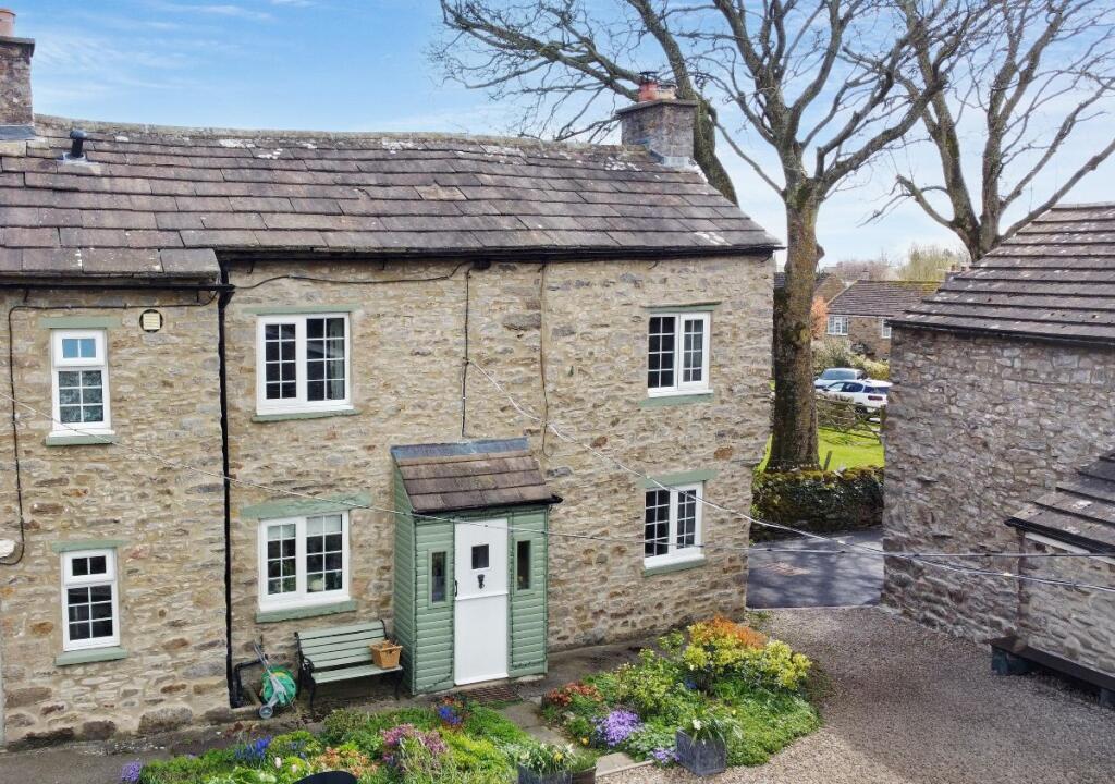 2-bed house on Brook View, Moor Road, Leyburn, £255,000