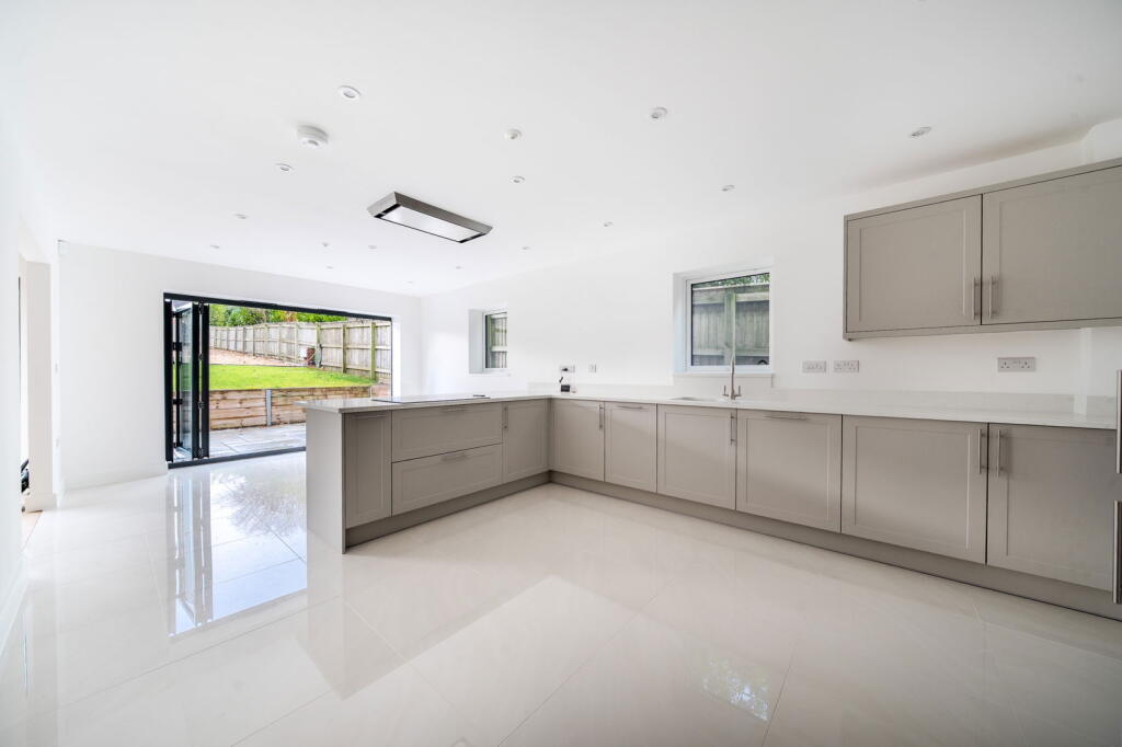 Additional image 7 of Victoria Road, Warminster, Wiltshire, BA12 8HG