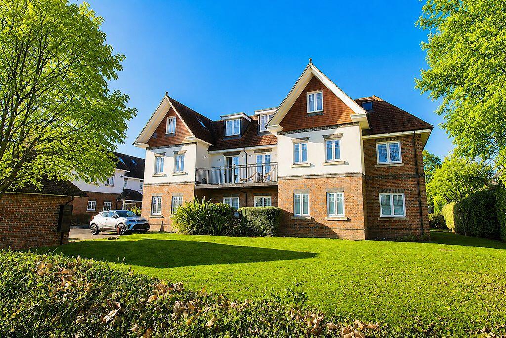 Main image of property: Banstead
