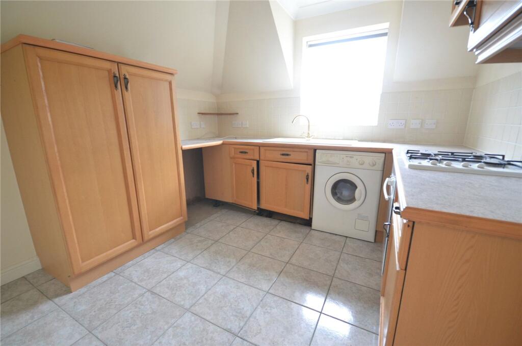 Apartment in Waverley, Lower Bourne, Farnham - View 3