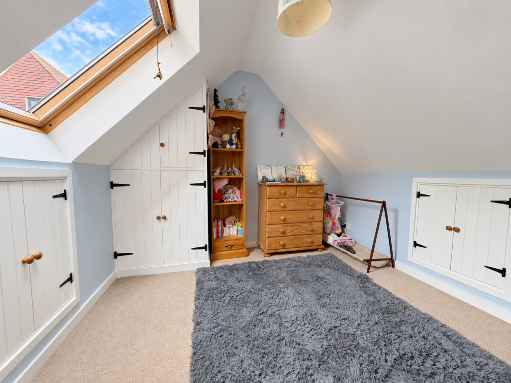House in Tonbridge - View 4