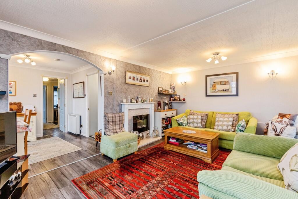 Two Acres Park, CLEVEDON, Avon, BS21 photo 4