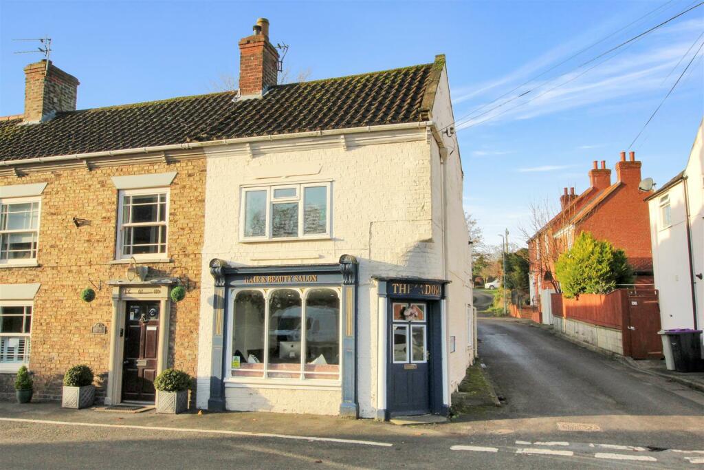 2-bed house on Mount Pleasant, Binbrook, Market Rasen, £150,000