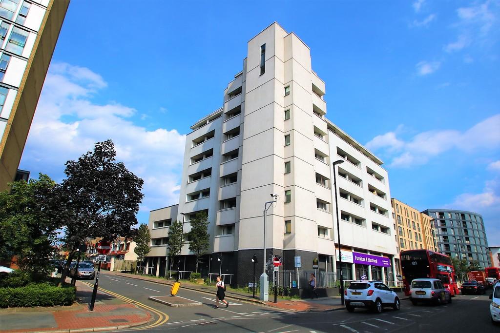 Main image of property: London Road, Croydon