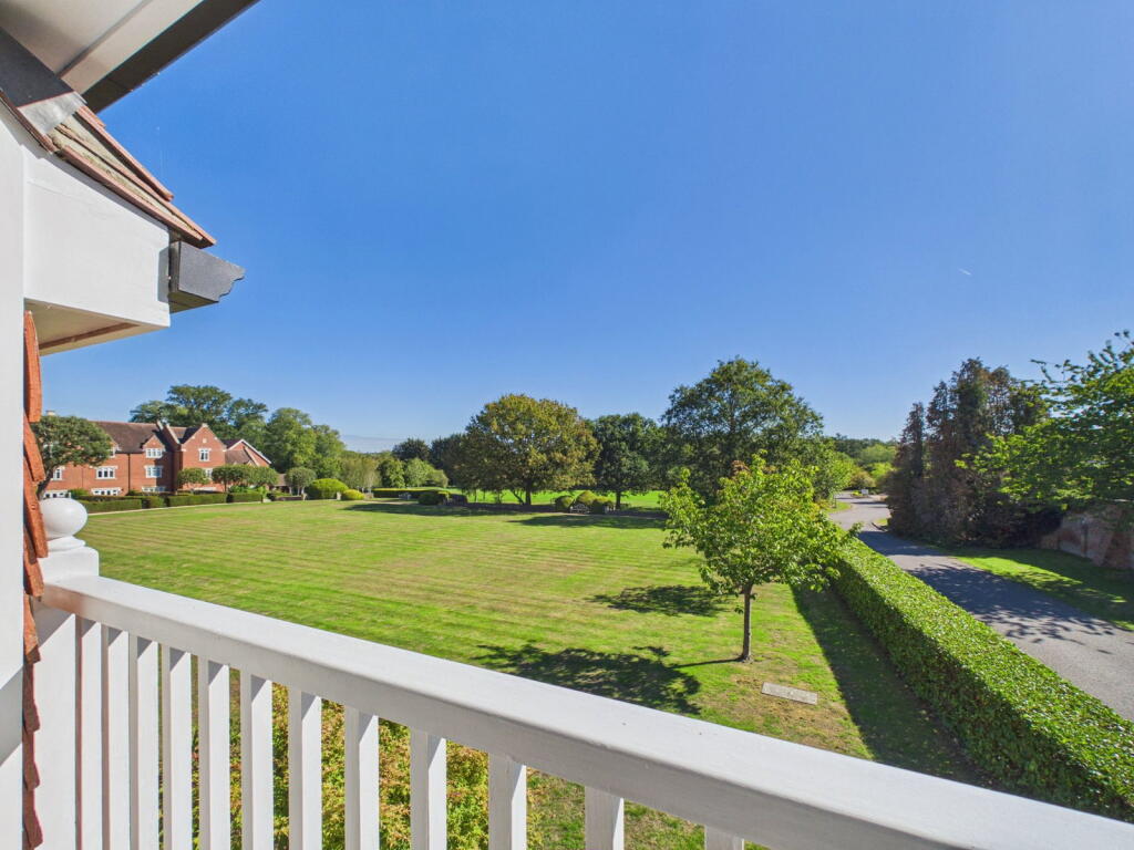 Summers Place, Stane Street, Billingshurst, West Sussex photo 3