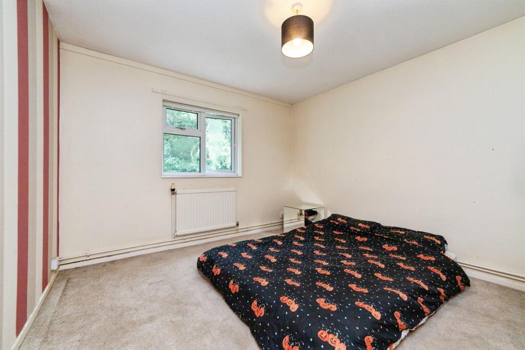Apartment in Stevenage, Hertfordshire - More