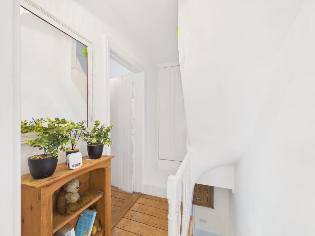 House in Braintree, Halstead - More