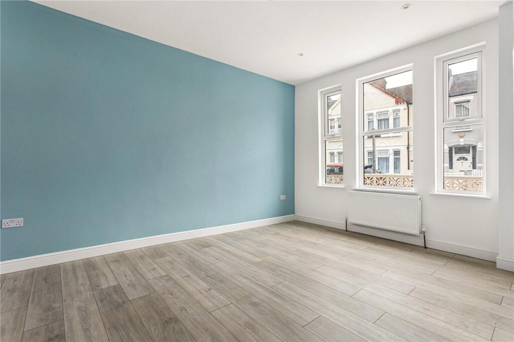 House in London - View 3