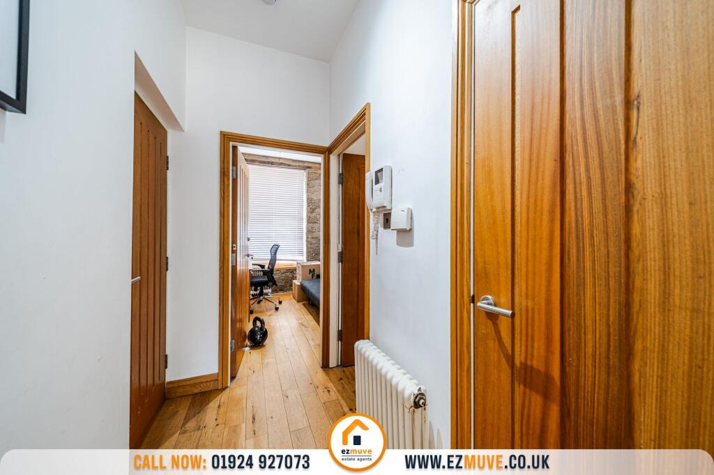 Apartment in Kirklees, Batley Carr - View 3