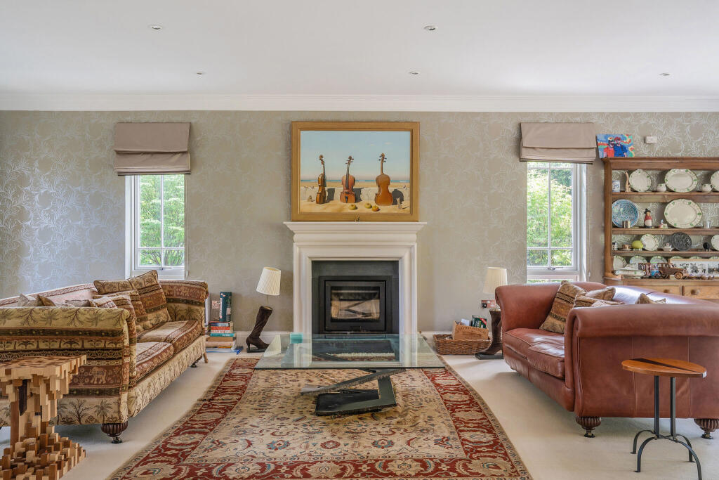 House in Slough - View 5