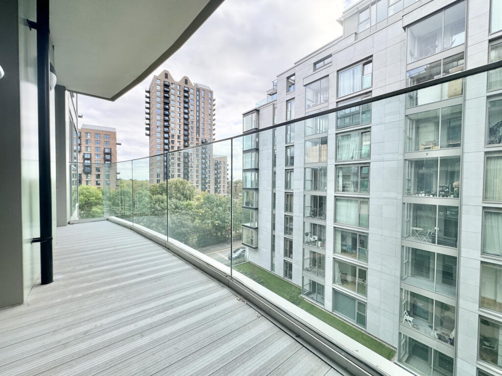 Apartment in London - View 3