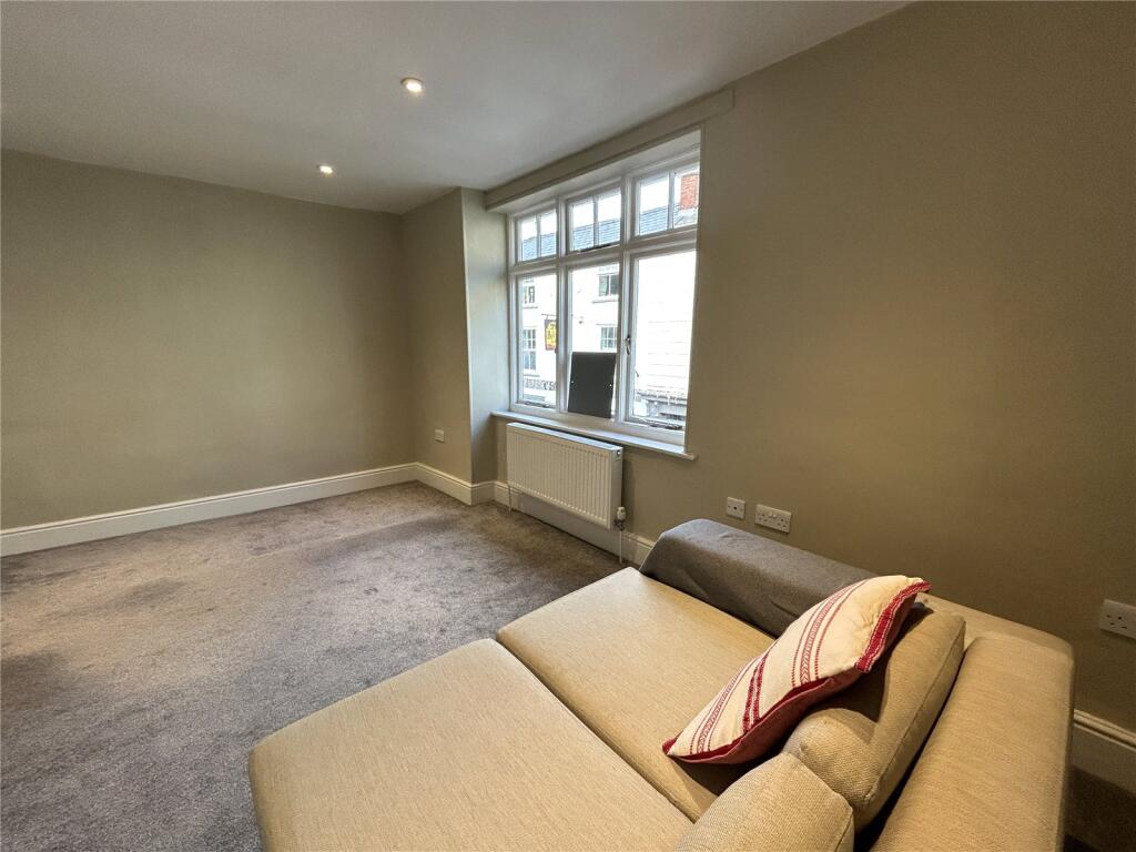 Apartment in Taunton - View 3