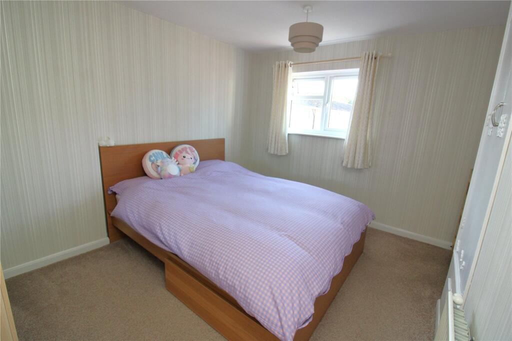House in Fareham, Hampshire - More