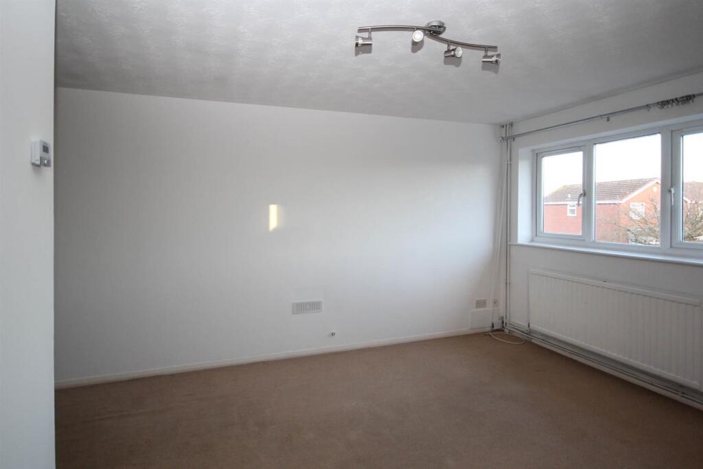 Main image of property: 12 Eland
