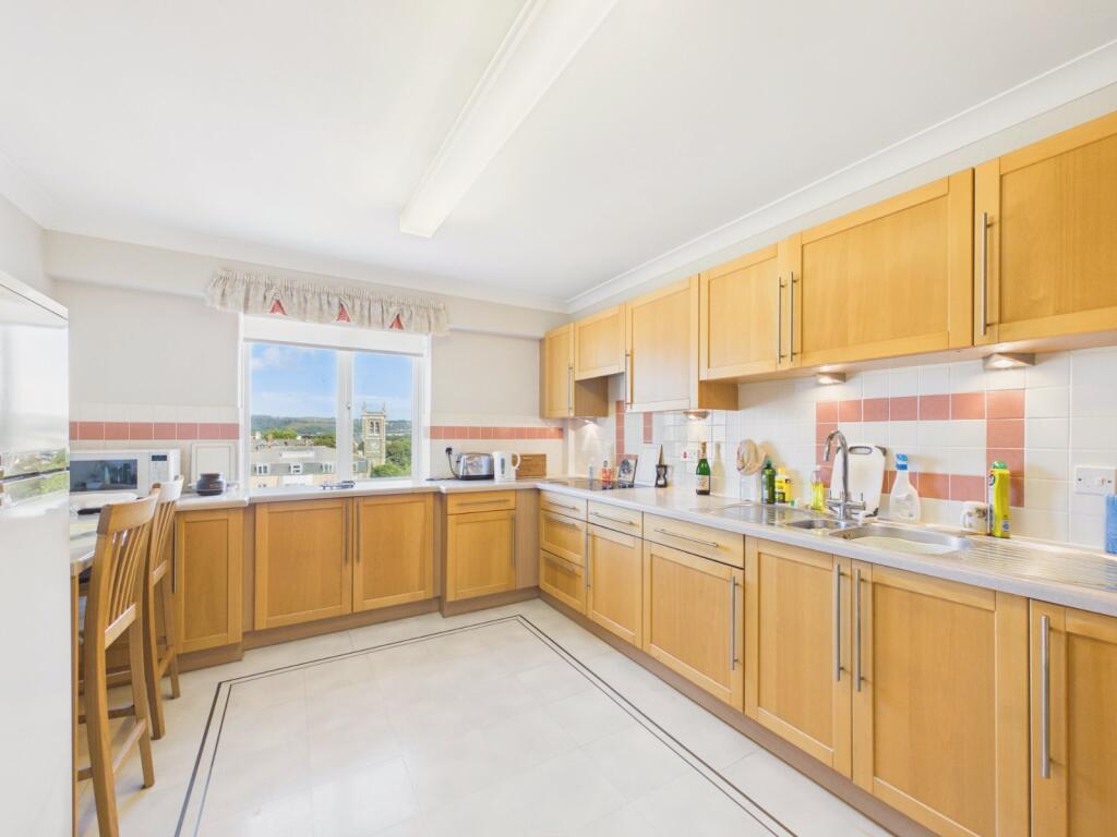 Apartment in Canterbury - View 4