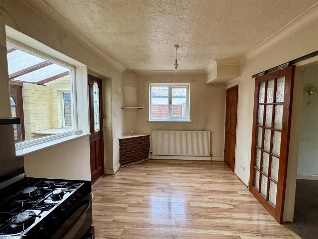 Sheila Crescent, Spalding - View 4