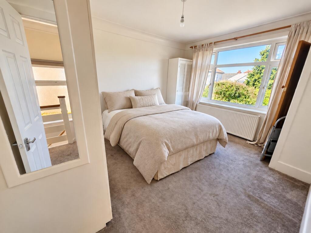 Apartment in Bournemouth, Charminster - View 3