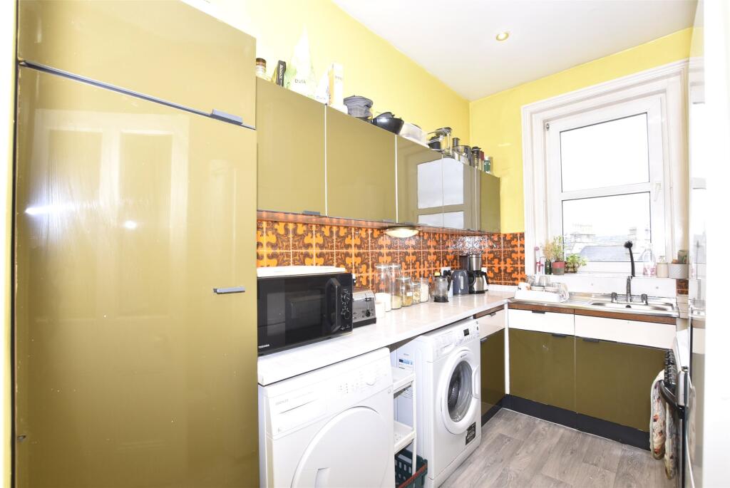 Apartment in Bath - View 4