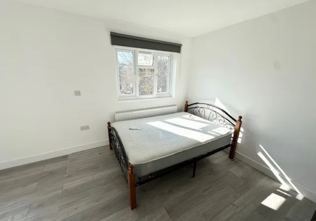 House in London - View 4