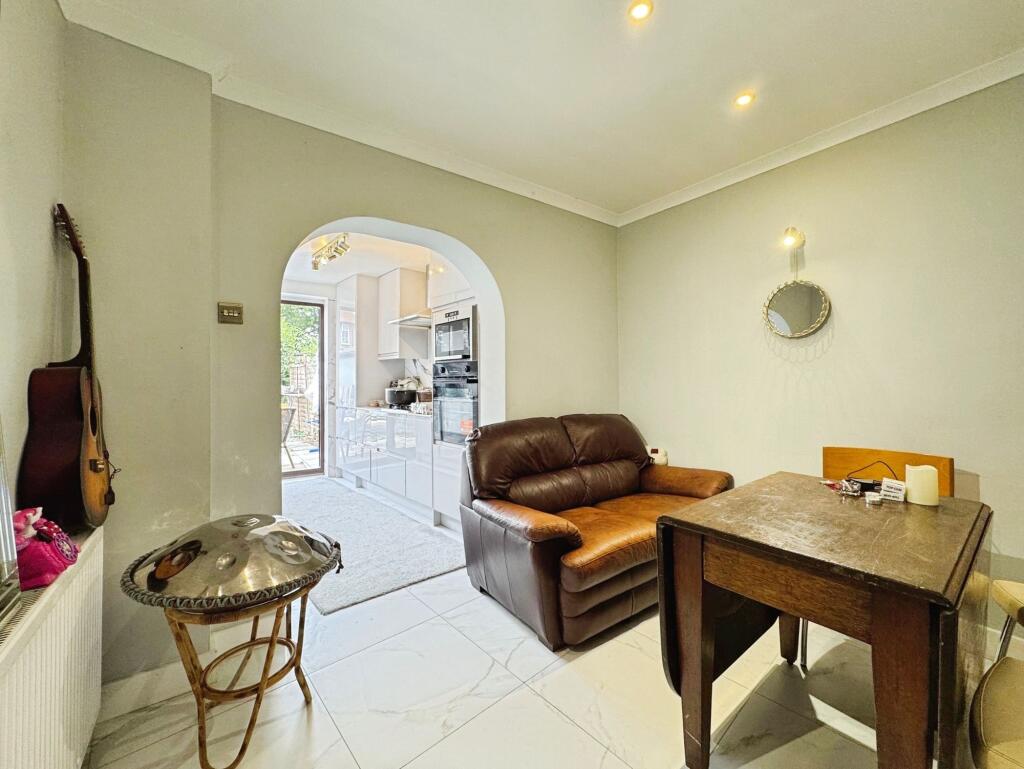 House in Harrow - More