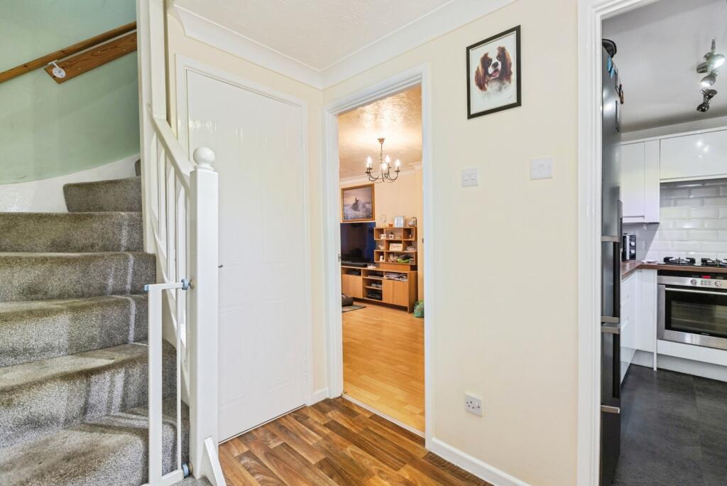 Byron Way, Killay, Swansea, SA2 photo 2