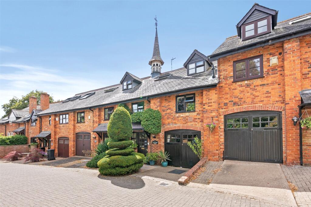 Main image of property: Yew Tree House, East Langton