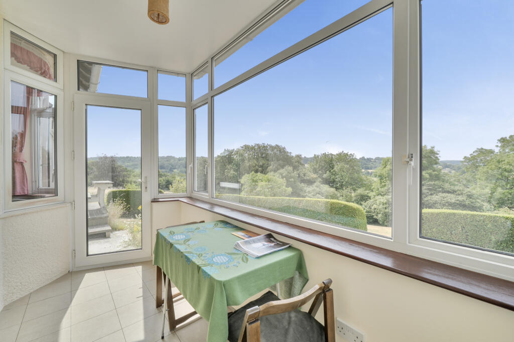 House in Gloucester - View 4
