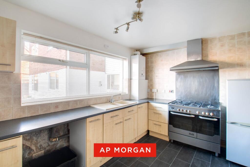 Additional image 4 of Princess Crescent, Halesowen, West Midlands, B63