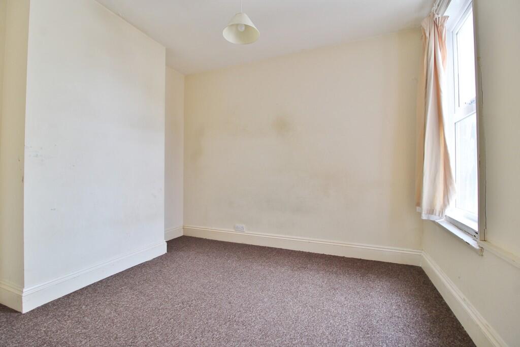 House in Portsmouth - More