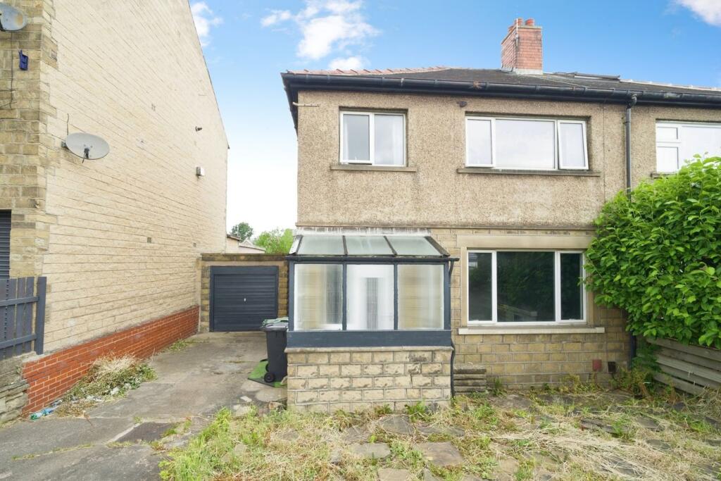 Main image of property: Wakefield Road, Huddersfield, HD5