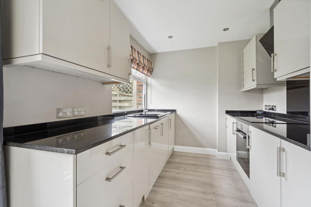 Dormans Close, Northwood - View 6