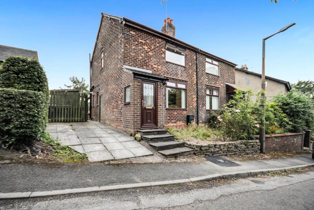 Main image of property: 9 Higher Dinting, Glossop