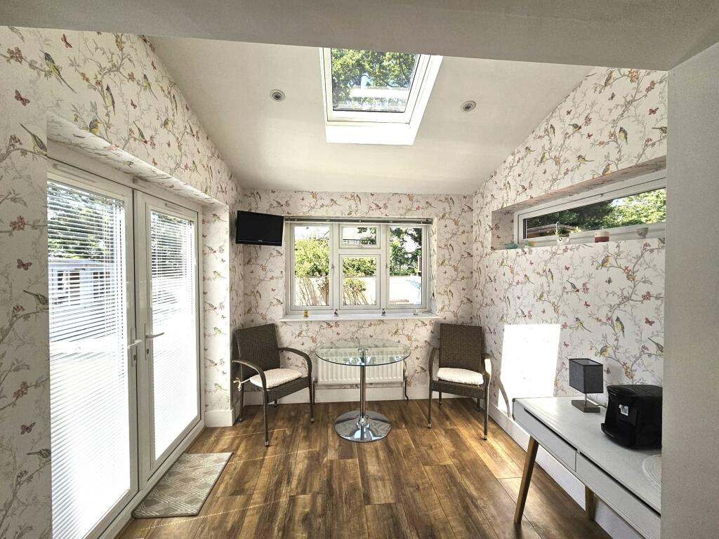 House in Harrow - View 4