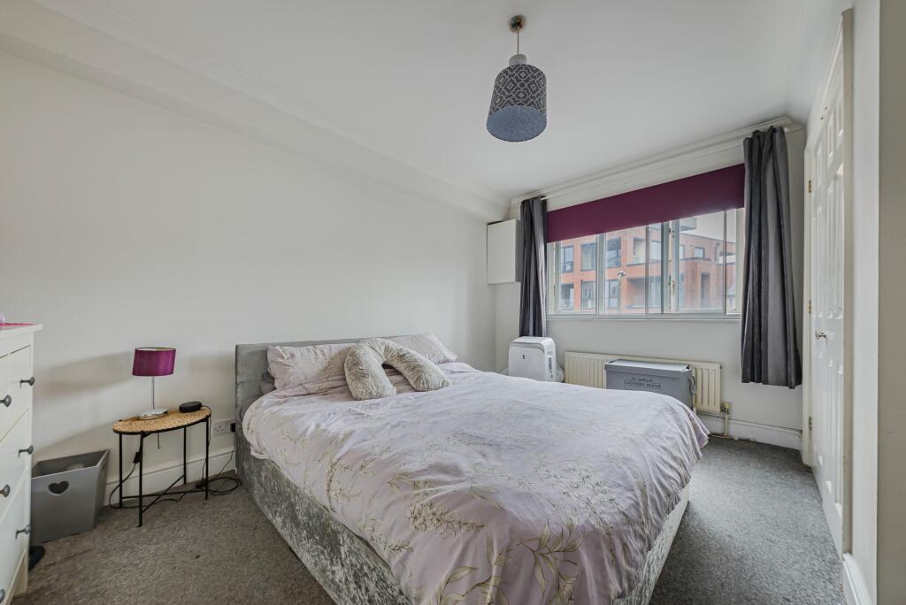 Apartment in London - View 4
