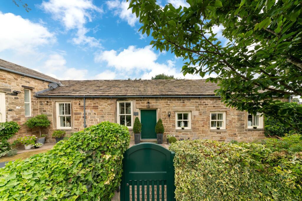 Main image of property: Keepers Lodge, Innfold Farm, Bretton, WF4