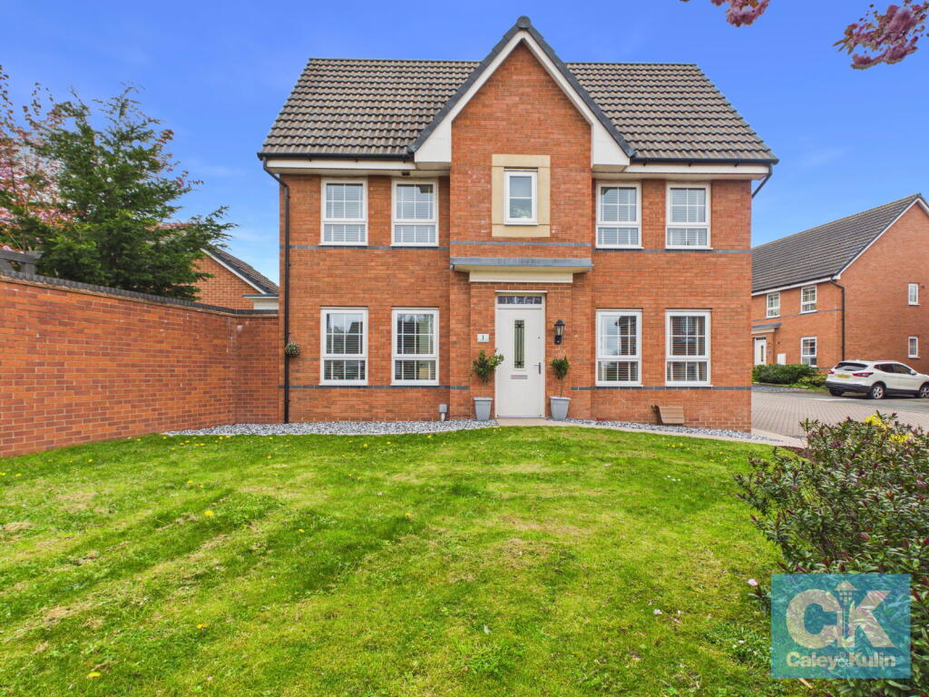 3-bed detached on Freeman Drive, Hednesford, Cannock, WS12 4TY, £335,000