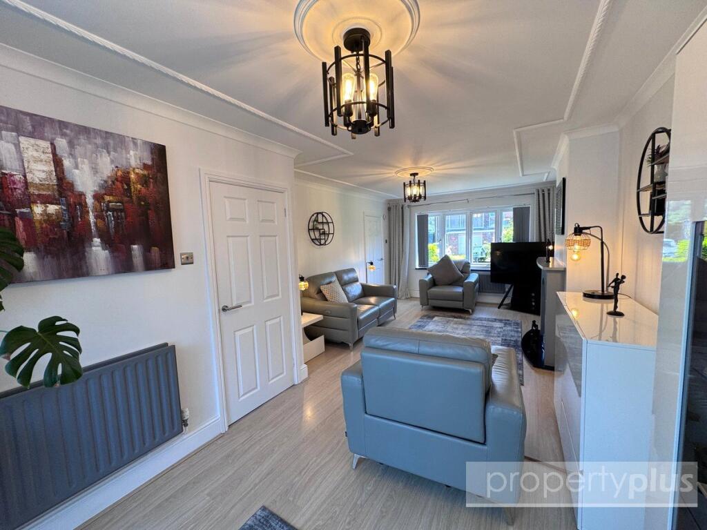 Caemawr Gardens, Porth, Rhonnda Cynon Taff, CF39 - View 6
