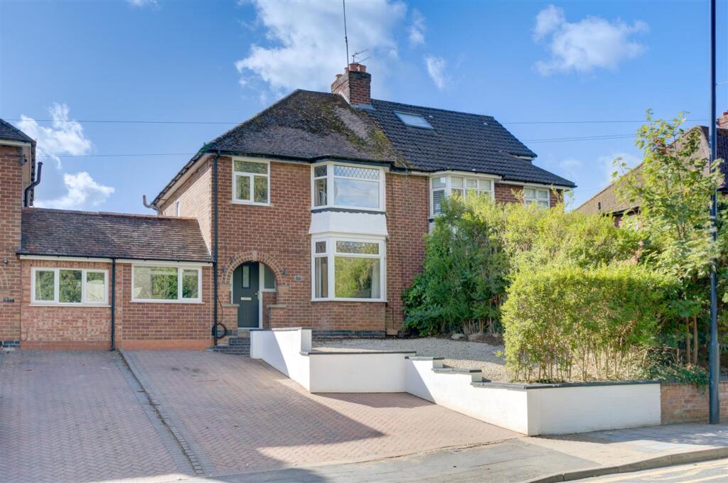 Main image of property: Rugby Road, Leamington Spa, CV32