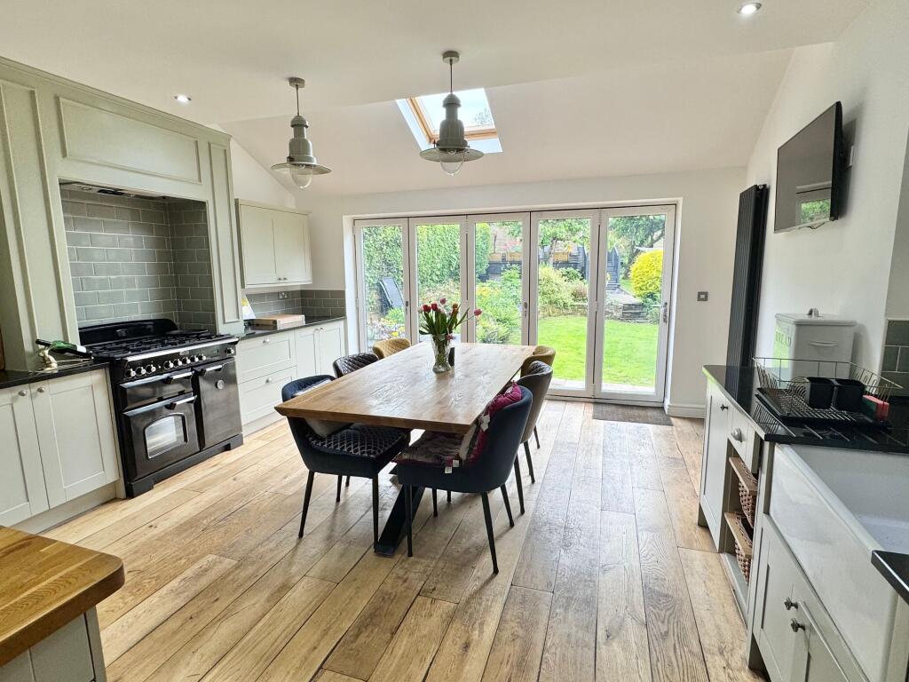 Longhurst Lane, Mellor, SK6 - View 4