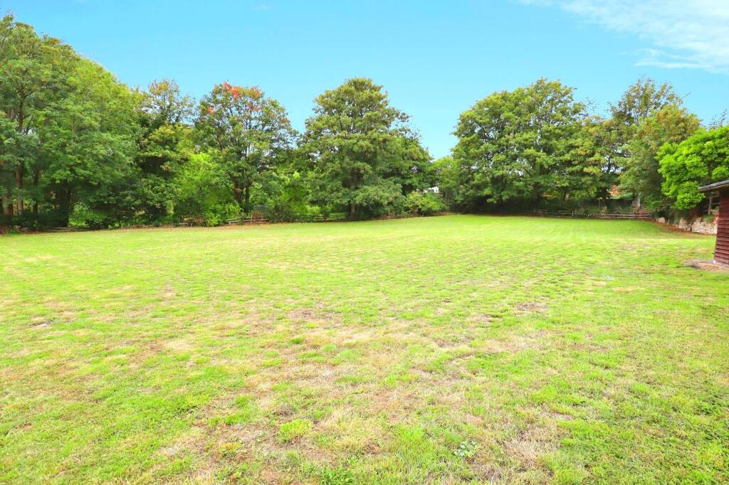 House in Whitchurch - View 3