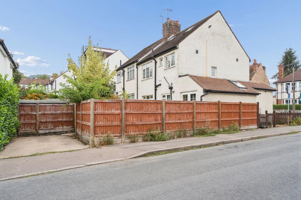 House in Watford - View 4