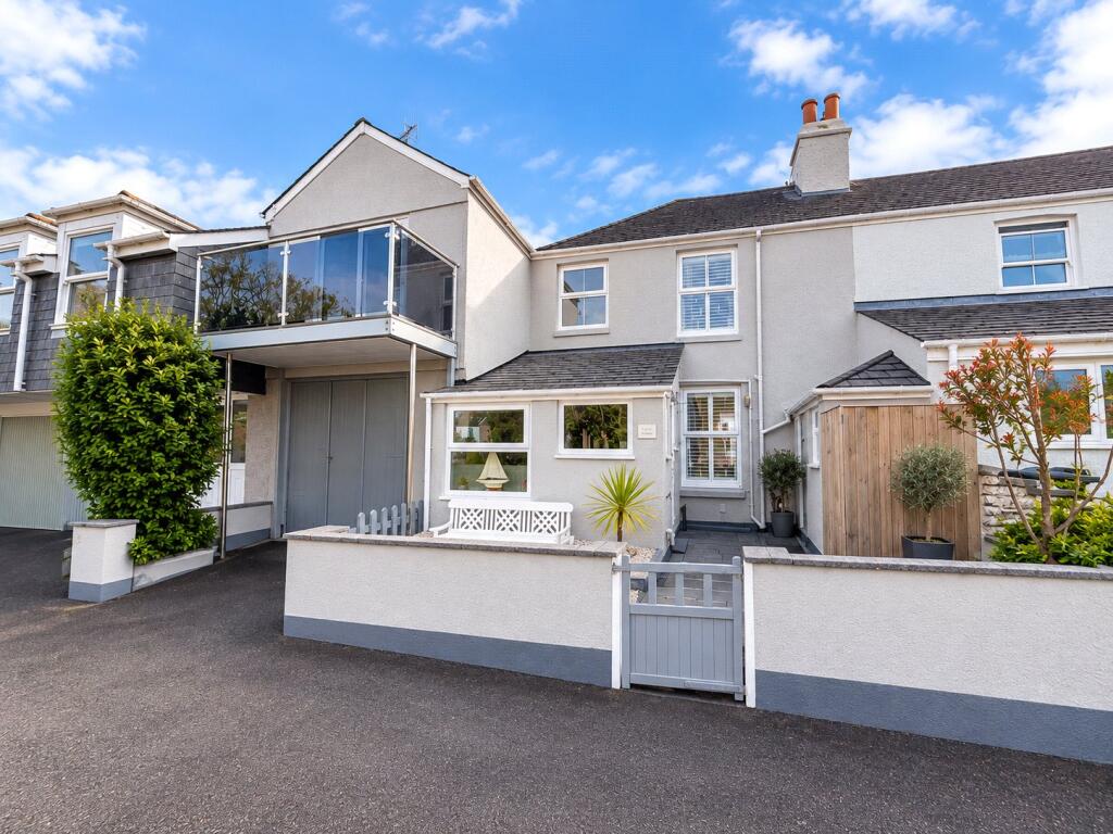 3-bed terraced on Greenlands, Millbrook, PL10, £330,000