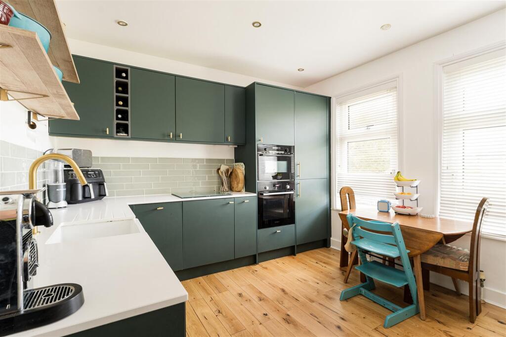 Brettenham Road, Walthamstow - View 4
