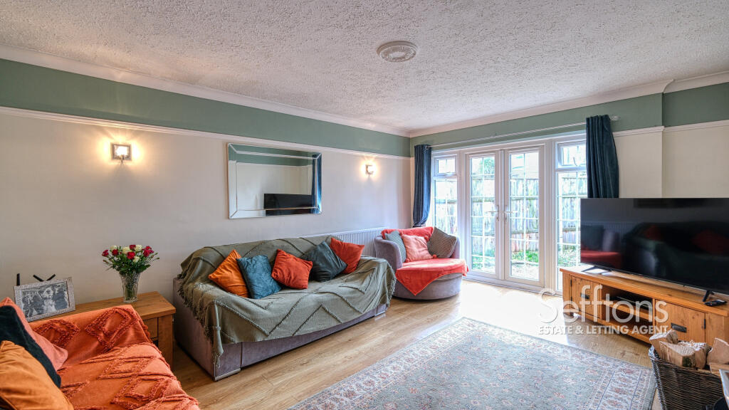 Mayton Avenue, Frettenham, Norwich, Norfolk photo 3
