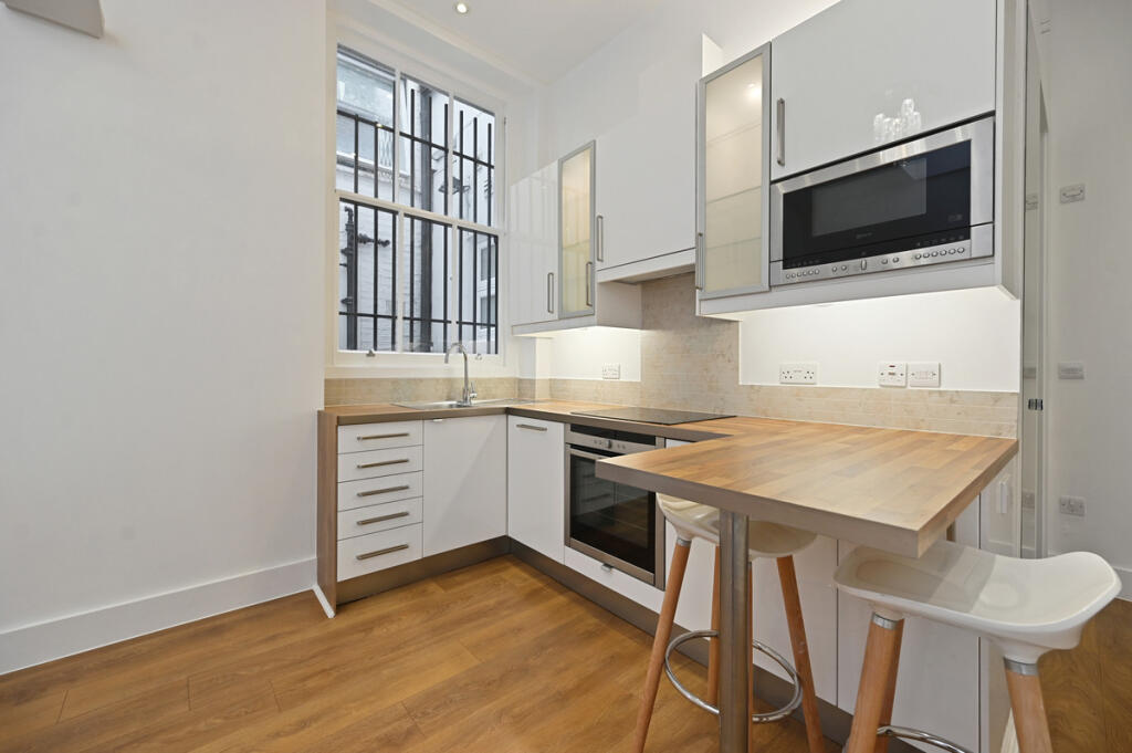 Ennismore Gardens, london, SW7 photo 2